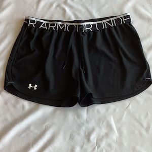 Under Armour Running Short in Black Size L